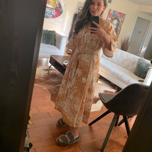 UGG Fuzzy Slippers - Picture 10 of 10